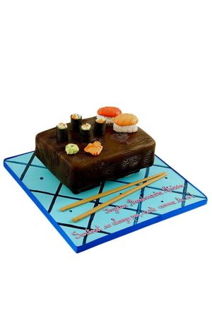 Gâteau anniversaire Japon et sushis