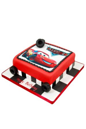 Gâteau anniversaire Cars et prénom